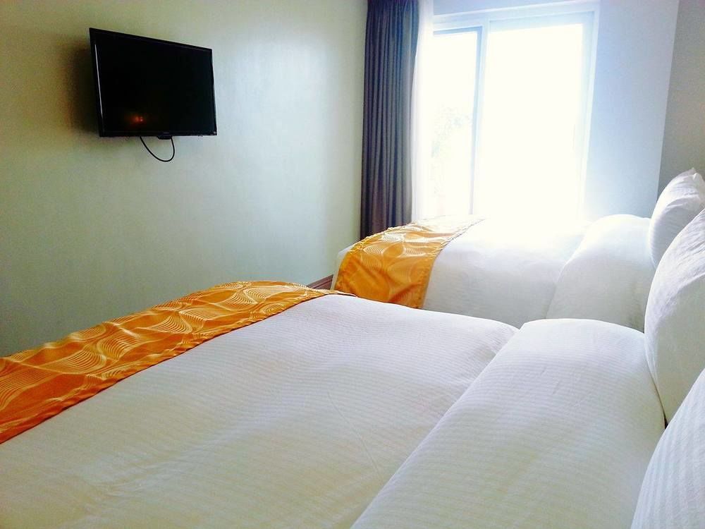 Vista Real Hotel Tagaytay City Dış mekan fotoğraf