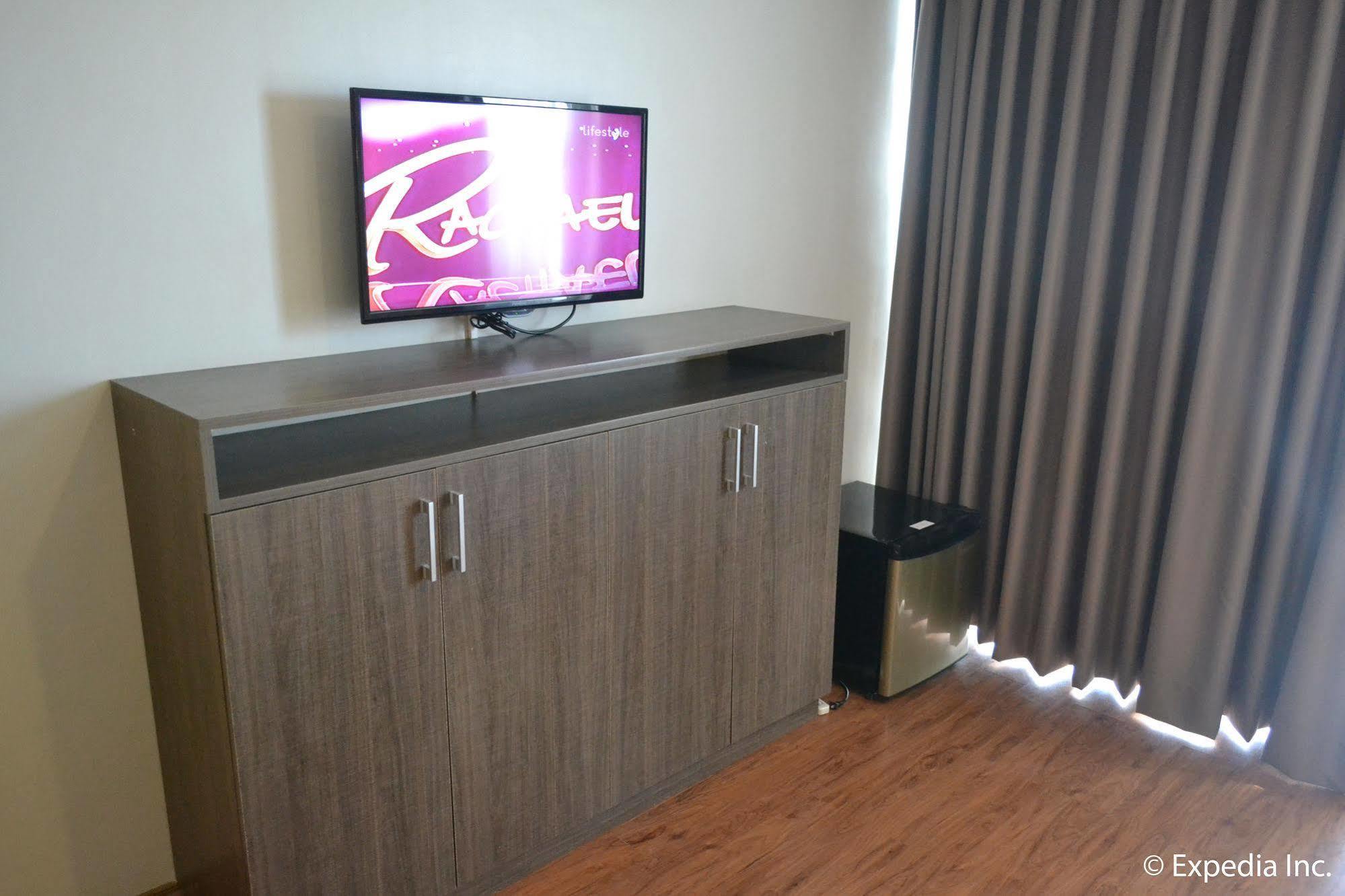 Vista Real Hotel Tagaytay City Dış mekan fotoğraf