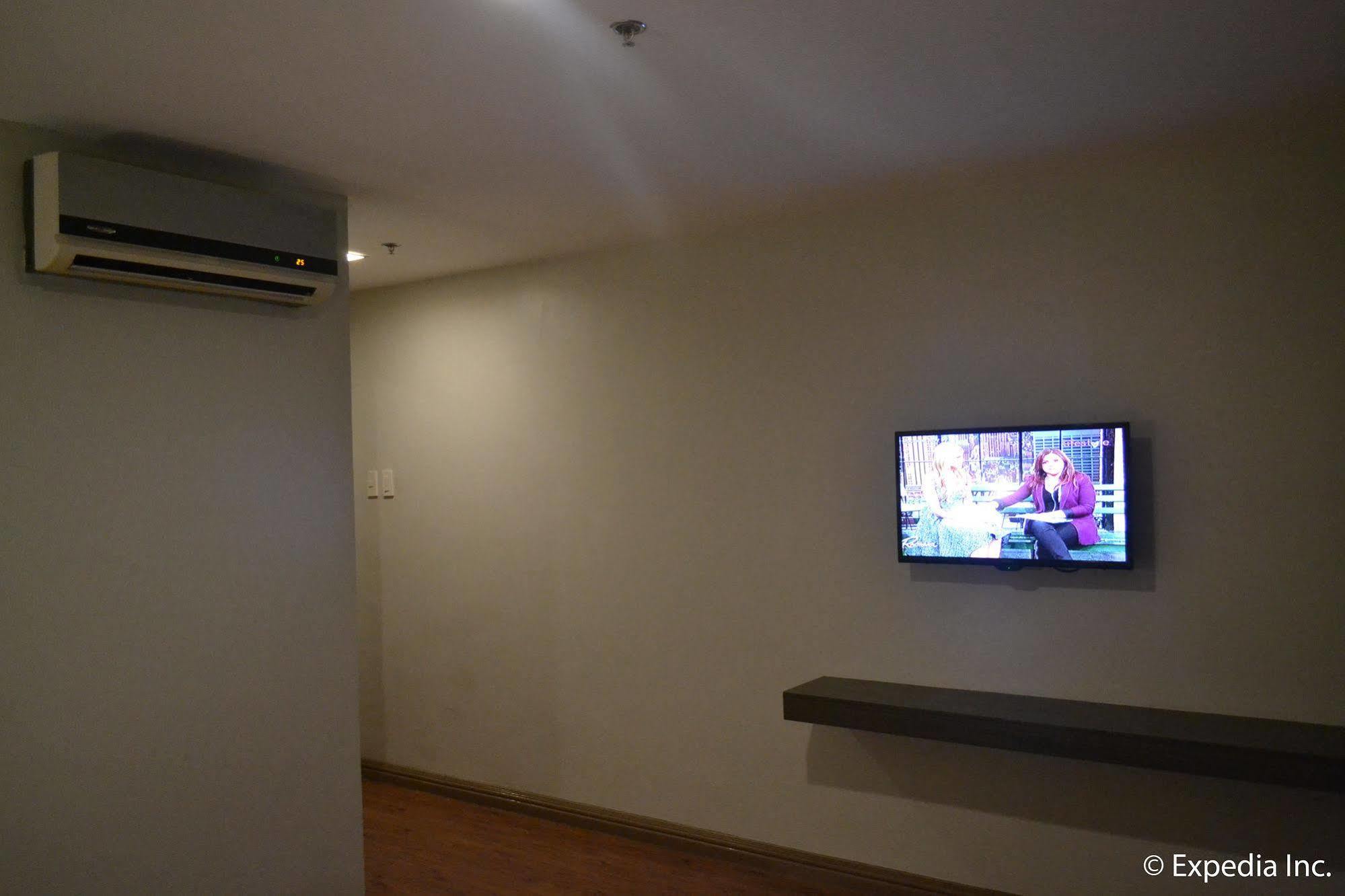Vista Real Hotel Tagaytay City Dış mekan fotoğraf