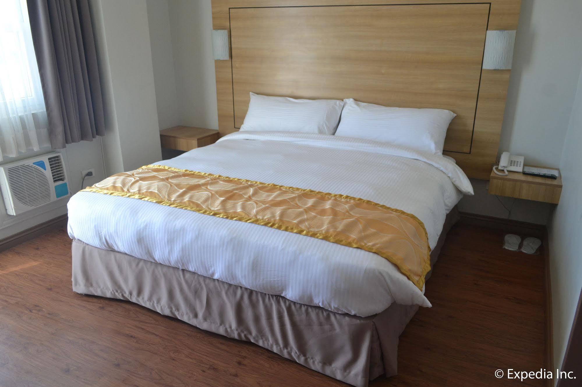 Vista Real Hotel Tagaytay City Dış mekan fotoğraf