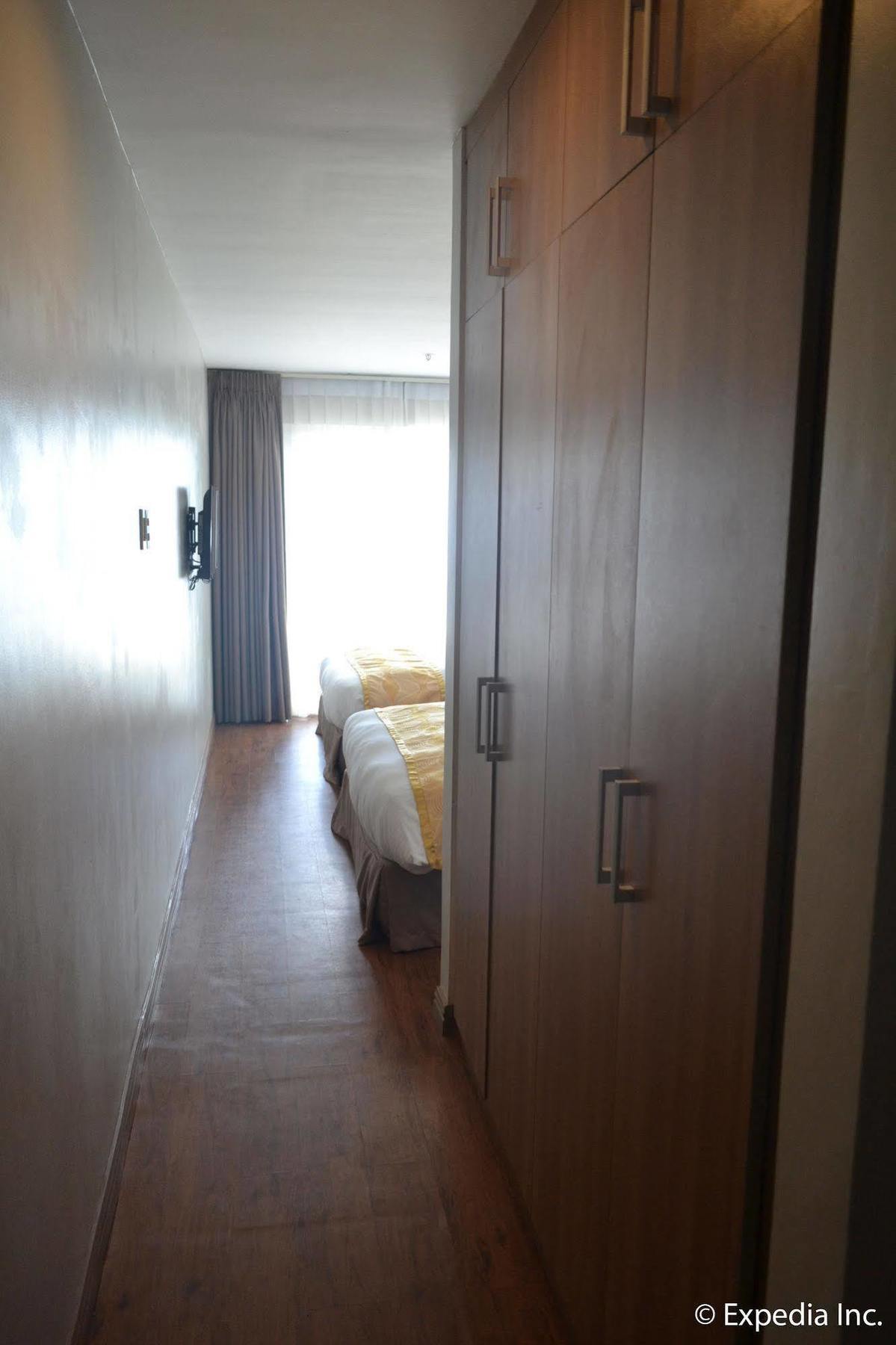 Vista Real Hotel Tagaytay City Dış mekan fotoğraf