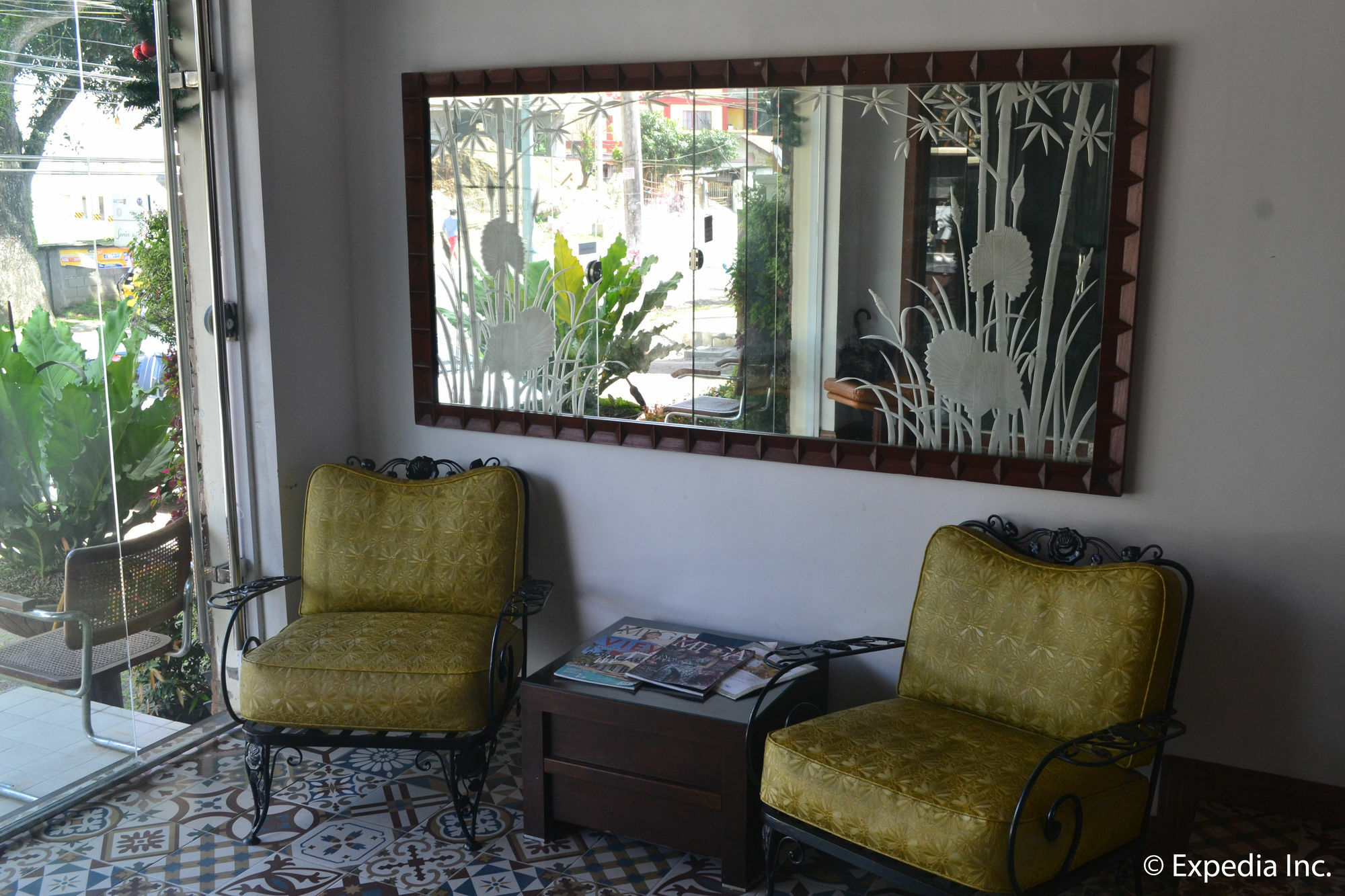 Vista Real Hotel Tagaytay City Dış mekan fotoğraf